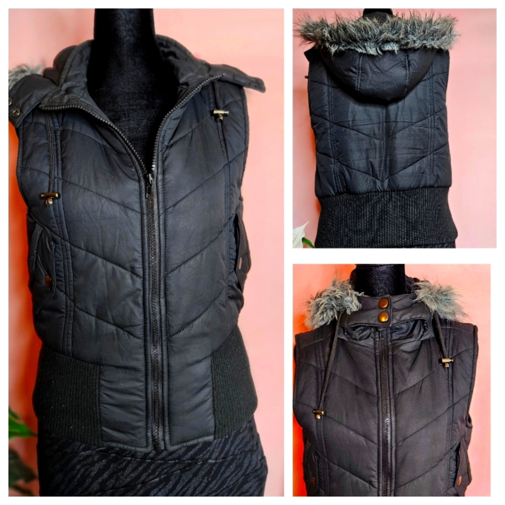 Be Cool Puffer Hooded Black Vest, Gray Faux Fur, fitted size M! 🔥